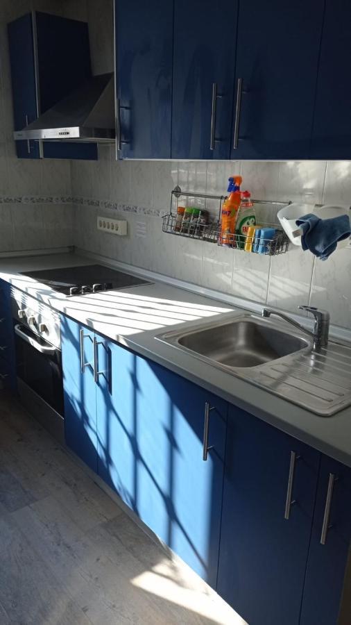 Apartamento con terraza, tipo ático, dos dormitorios y salón con sofá cama Jerez de la Frontera Exterior foto